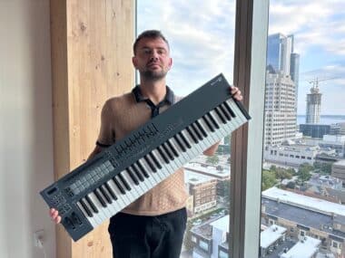 me with 61 key controller