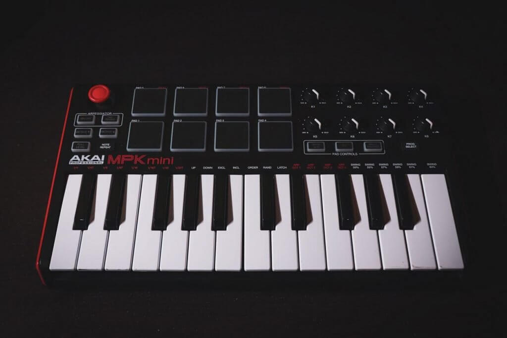 Akai MPK Mini MKII Top View